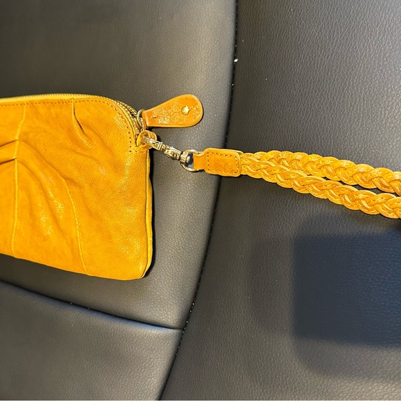 Monserrat De Lucca. New brown leather with gold hardware, bag purse satchel - Picture 4 of 5